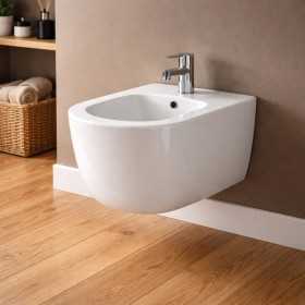 Bidet sospeso in ceramica modello Prisma bianco lucido, bianco opaco e nero opaco con kit fissaggio incluso