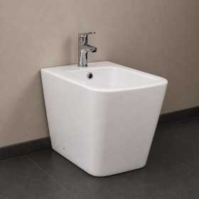 Bidet Ceramica a Pavimento Filo Parete Colore Bianco Lucido modello Cubik