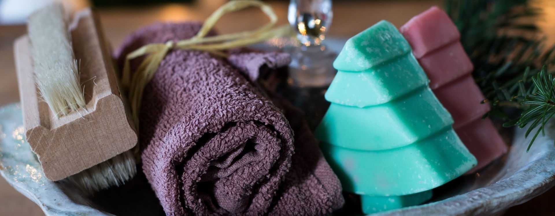 Idee regalo per la casa: accessori bagno pratici e curati Idee regalo per la casa: accessori bagno pratici e curati