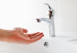 Problemi Comuni con Rubinetti e Doccette: Come Risolverli in Casa Problemi Comuni con Rubinetti e Doccette: Come Risolverli in Casa